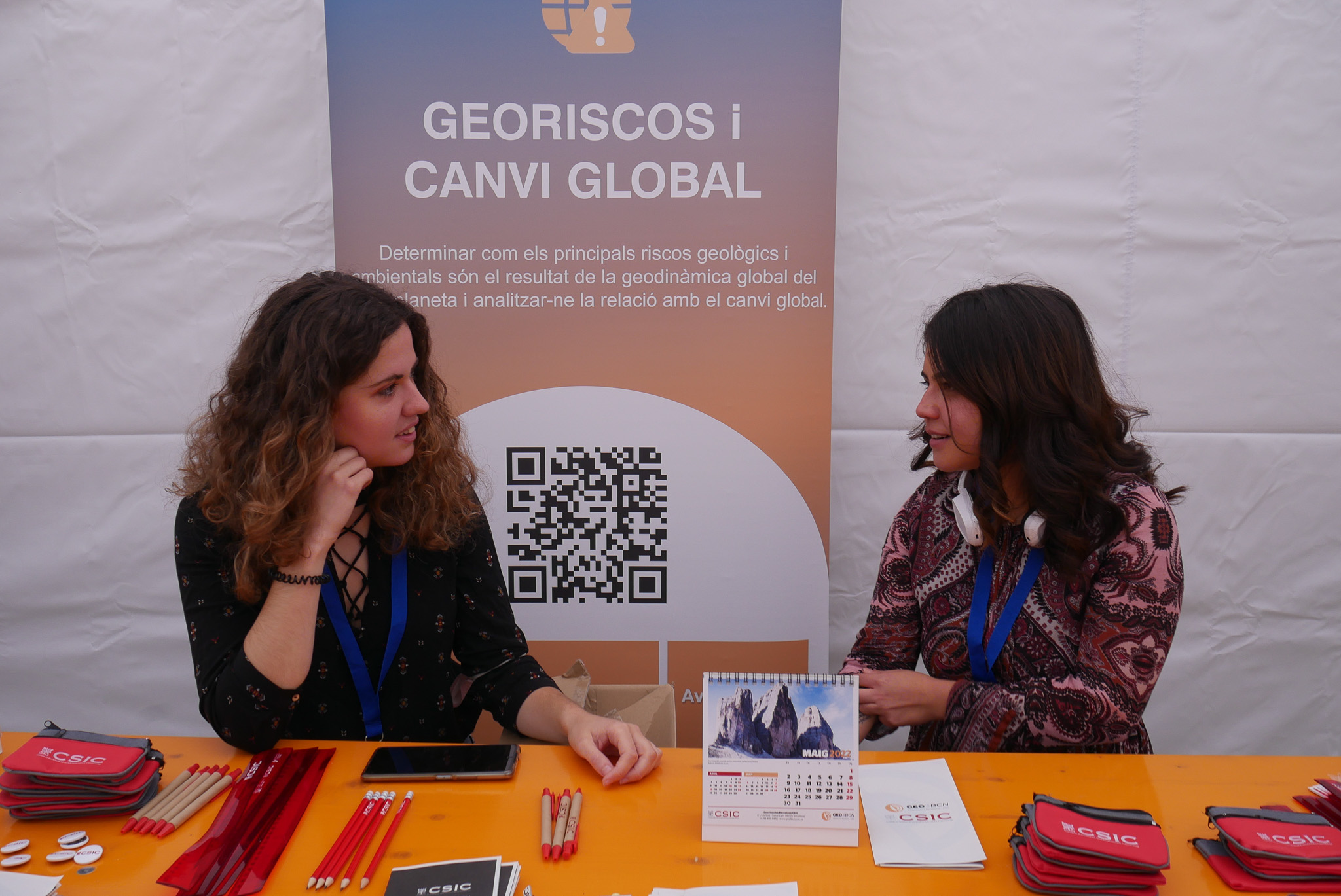Olaya Dorado & Alejandra Guerrero at the 'Fira d'empresas' organized by the University of Barcelona.